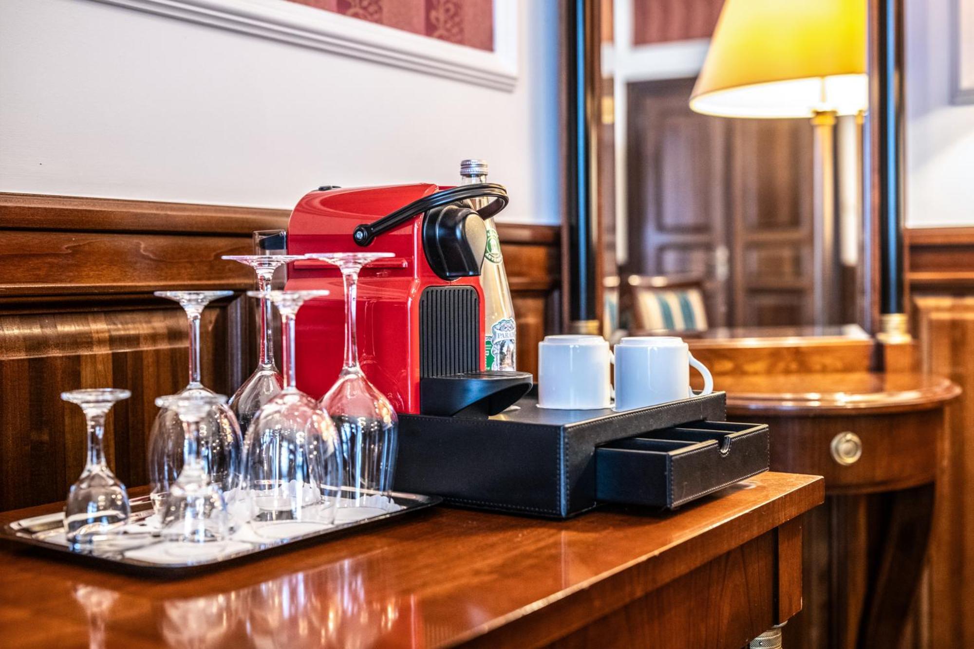 Kastelyhotel Sasvar Resort Parádsasvár Eksteriør bilde