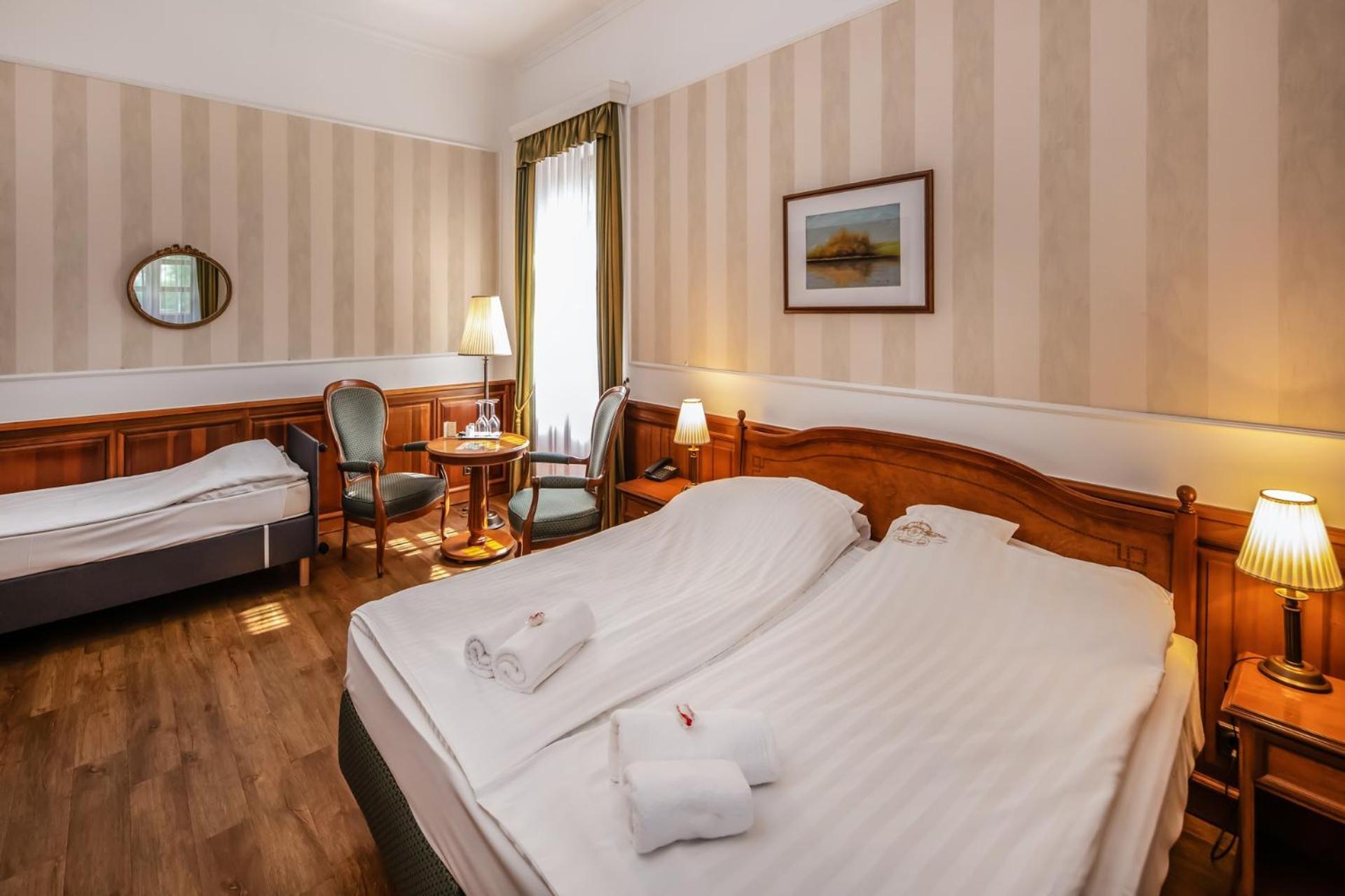 Kastelyhotel Sasvar Resort Parádsasvár Eksteriør bilde